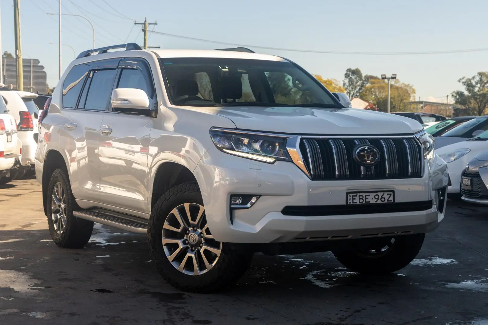 2019 Toyota Landcruiser Prado Gallery Image 1