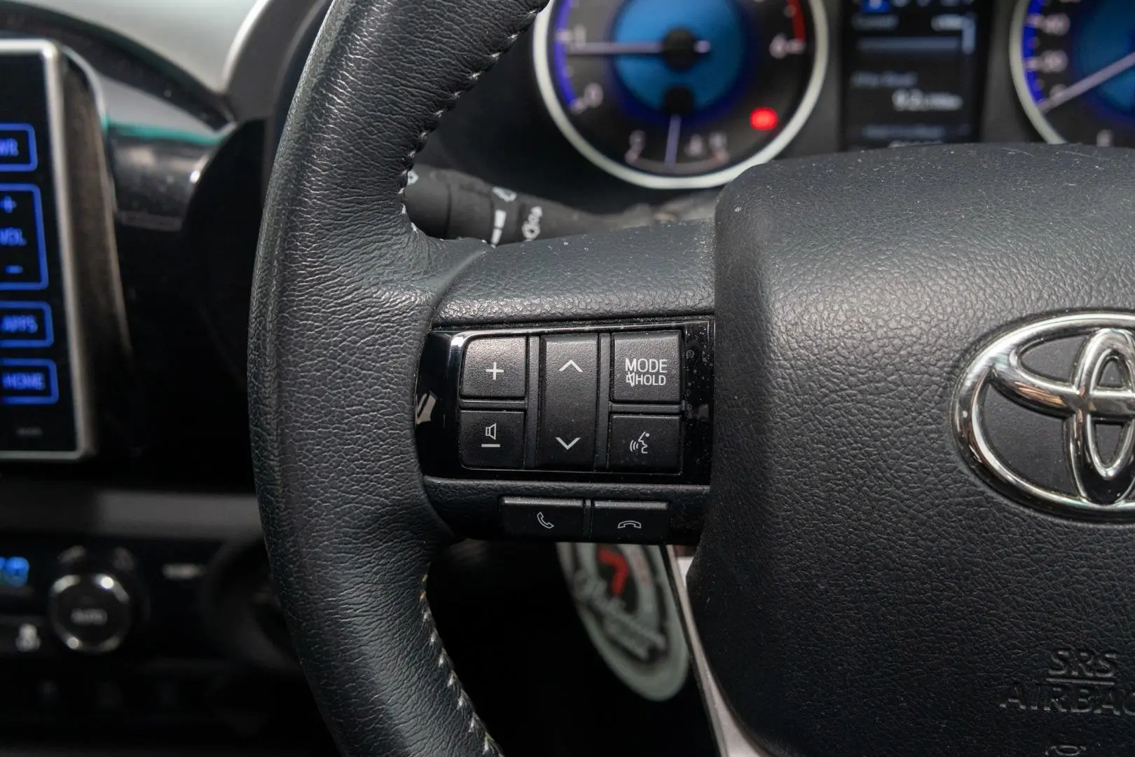 2018 Toyota Hilux Gallery Image 11