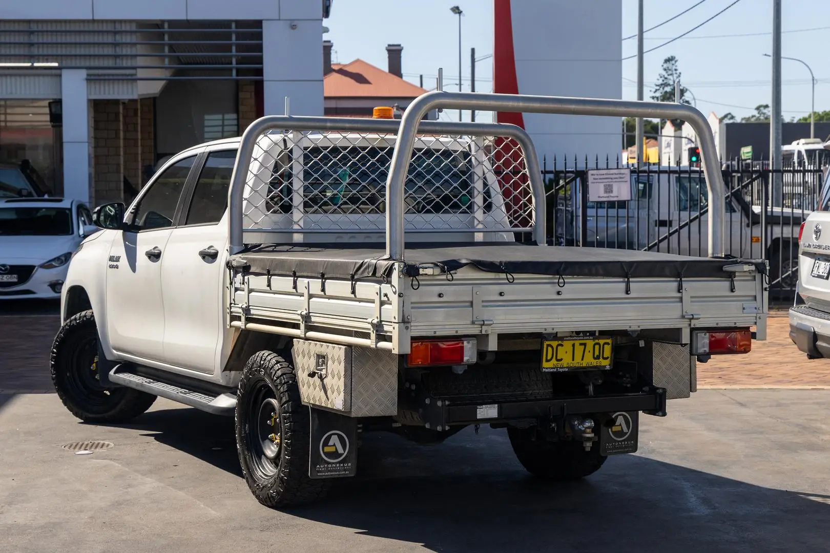 2021 Toyota Hilux Gallery Image 2