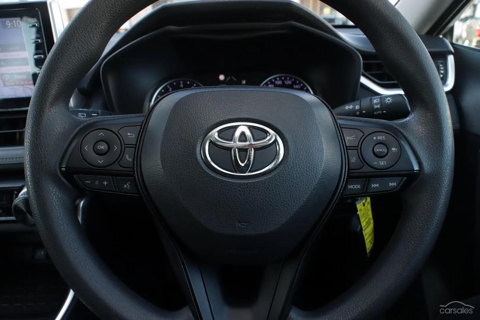 2019 Toyota RAV4 Image 10