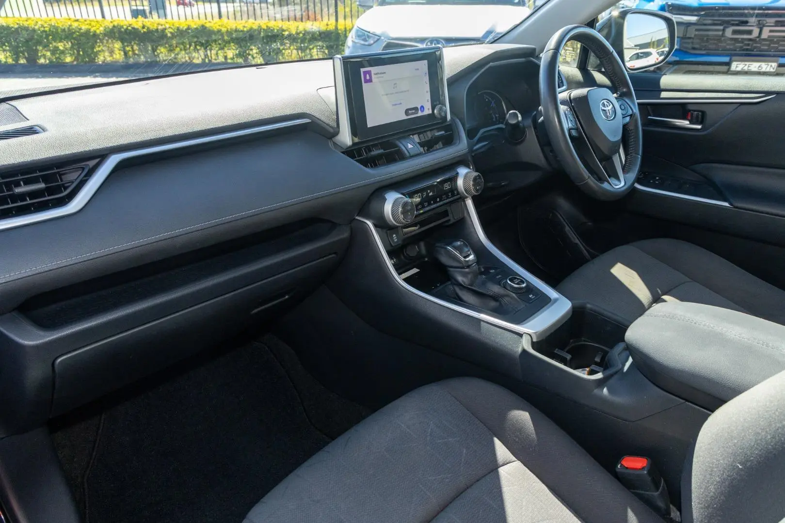 2022 Toyota RAV4 Gallery Image 8