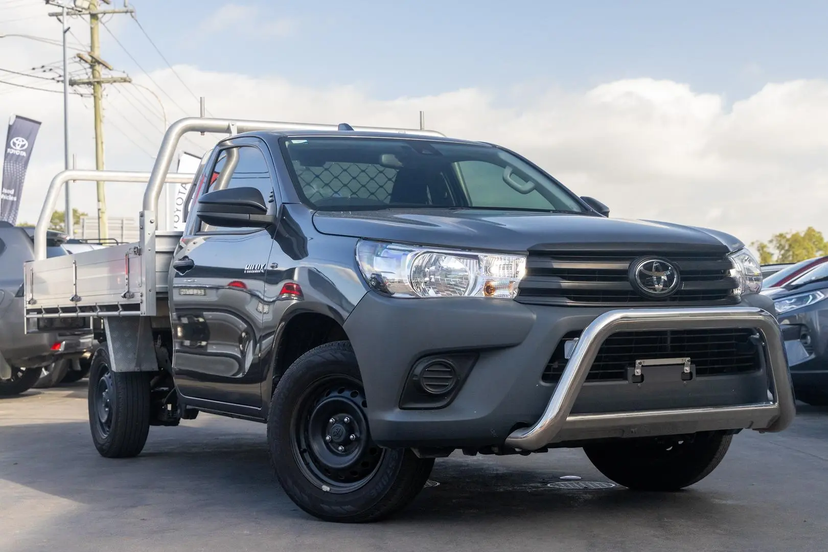 2022 Toyota Hilux Gallery Image 1