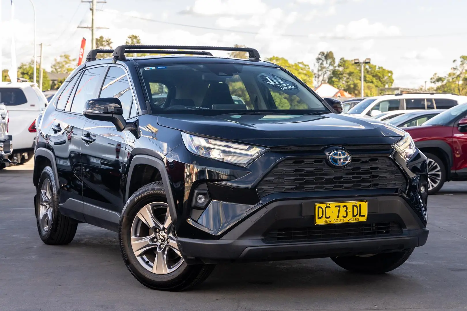 2022 Toyota RAV4 Gallery Image 1