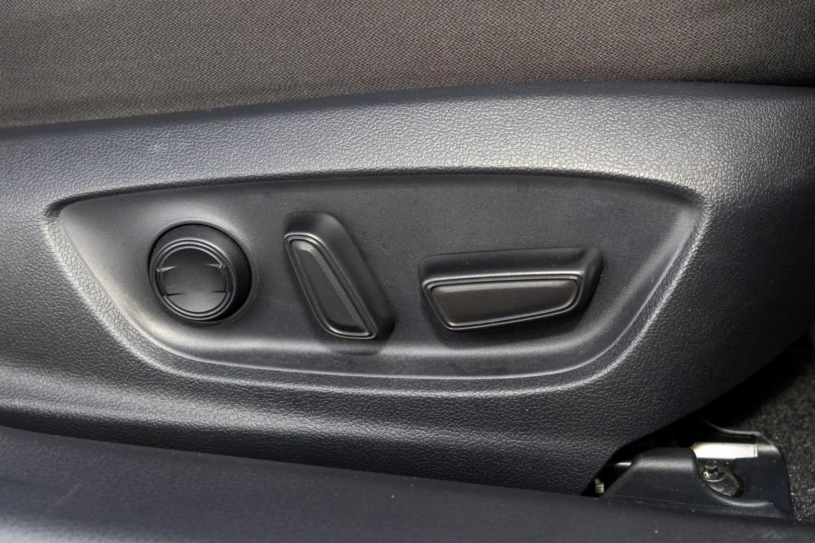2019 Toyota Camry Gallery Image 19