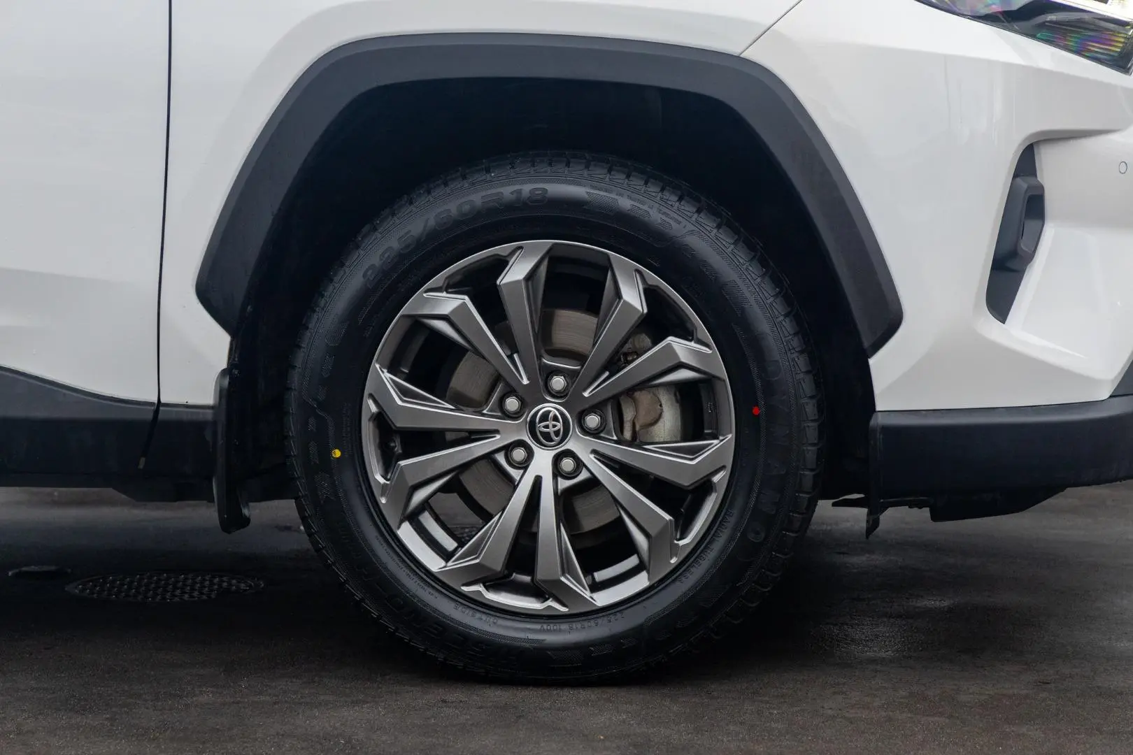 2024 Toyota RAV4 Gallery Image 22