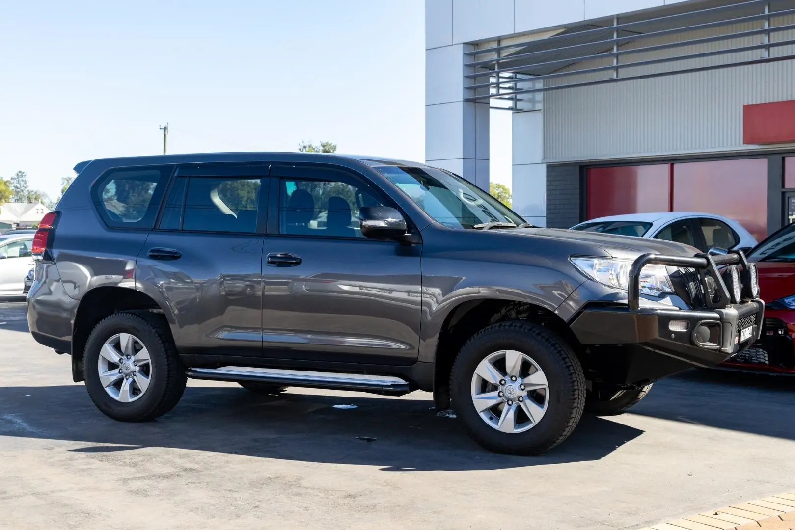 2019 Toyota Landcruiser Prado Gallery Image 3