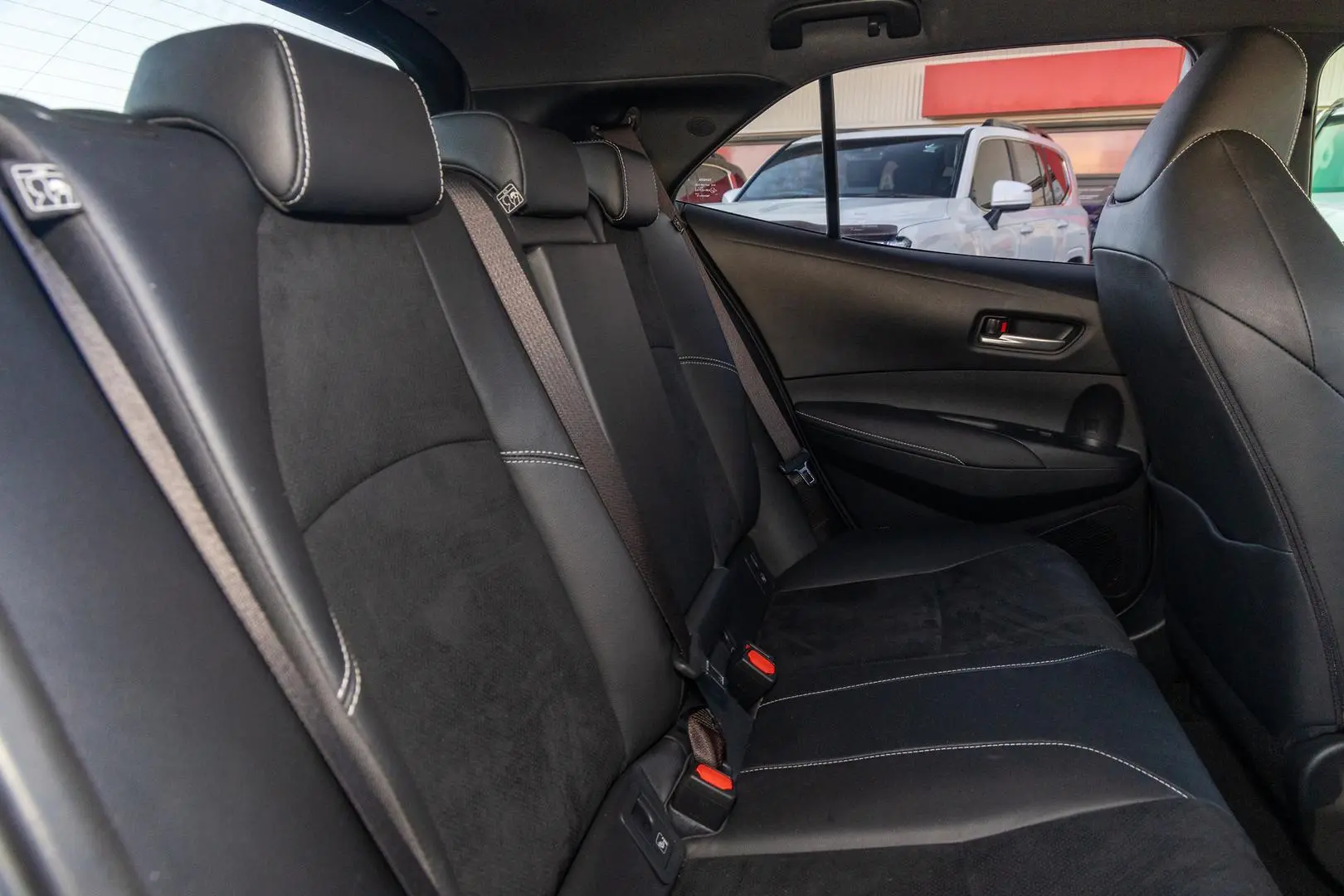 2019 Toyota Corolla Gallery Image 9