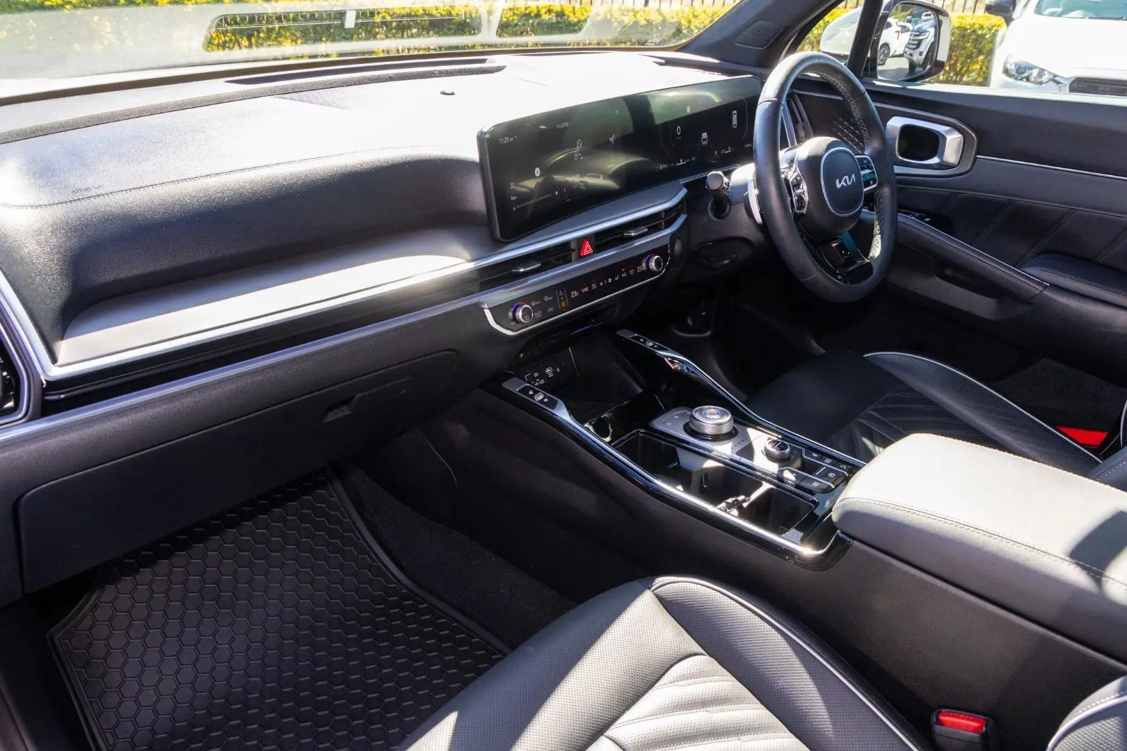 2025 Kia Sorento Gallery Image 8