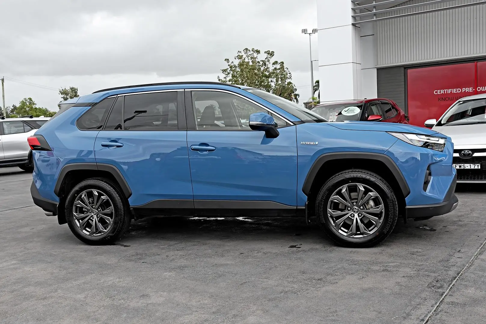 2024 Toyota RAV4 Gallery Image 3