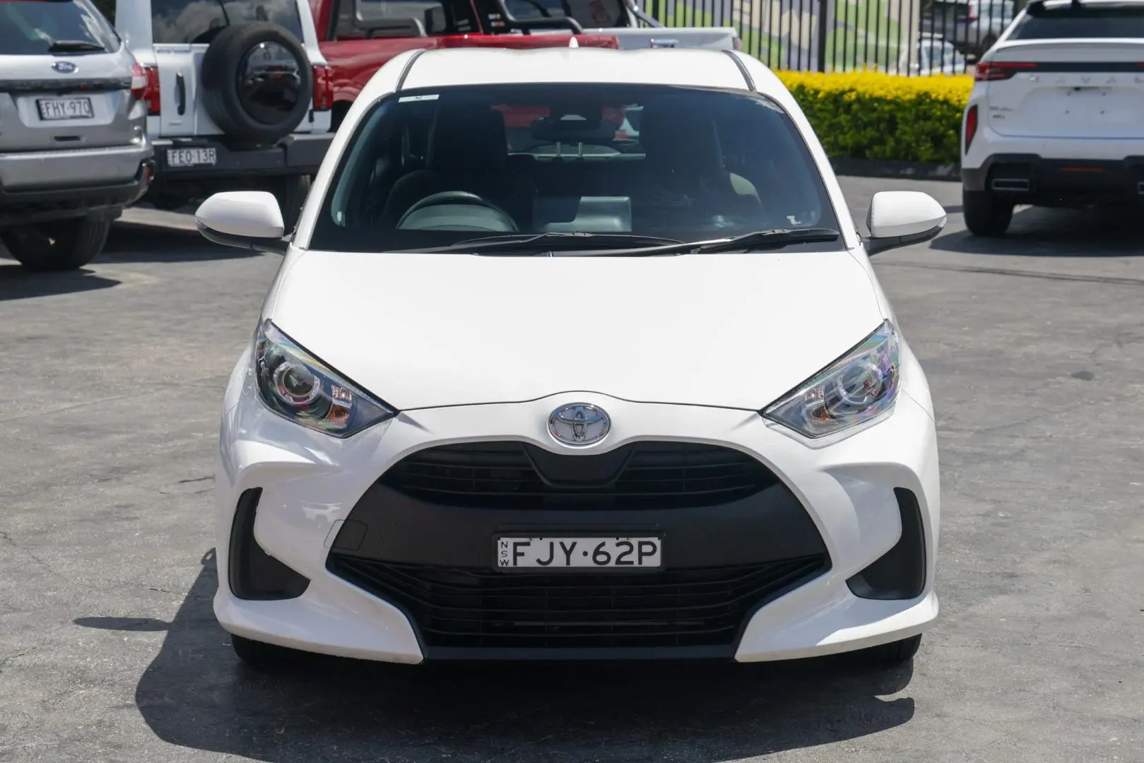 2022 Toyota Yaris Image 4