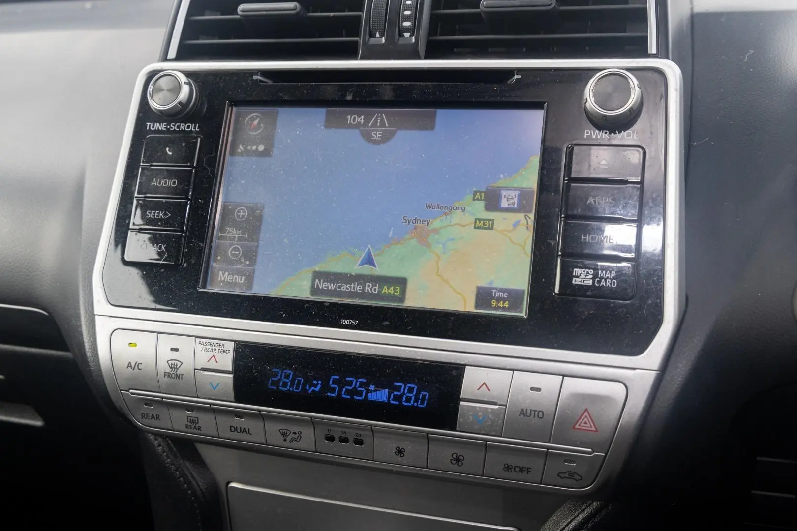 2019 Toyota Landcruiser Prado Gallery Image 14