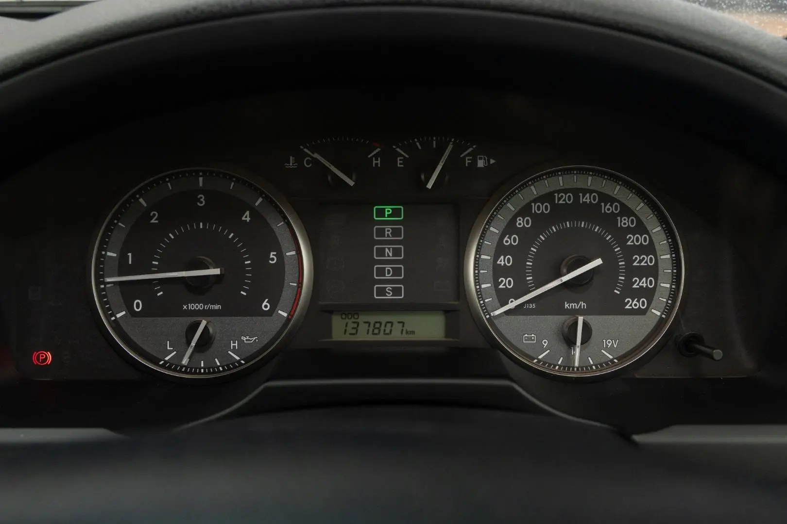 2017 Toyota Landcruiser Gallery Image 11
