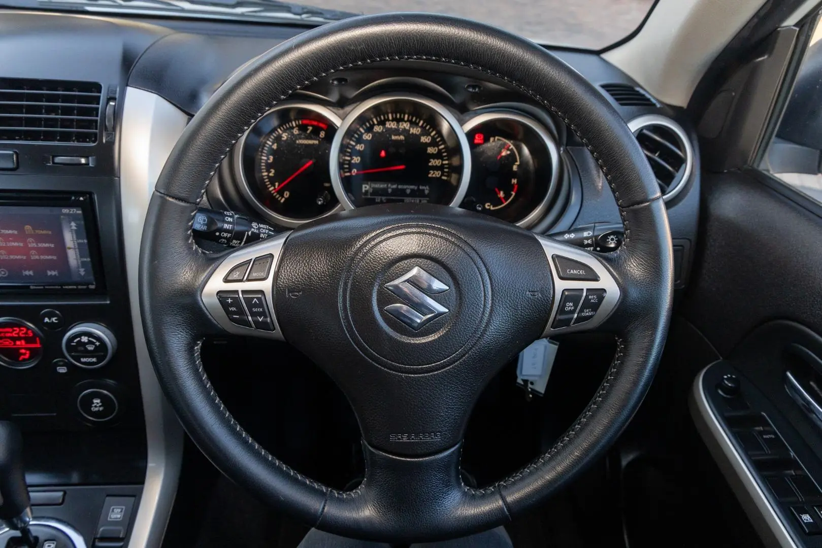 2018 Suzuki Grand Vitara Gallery Image 10