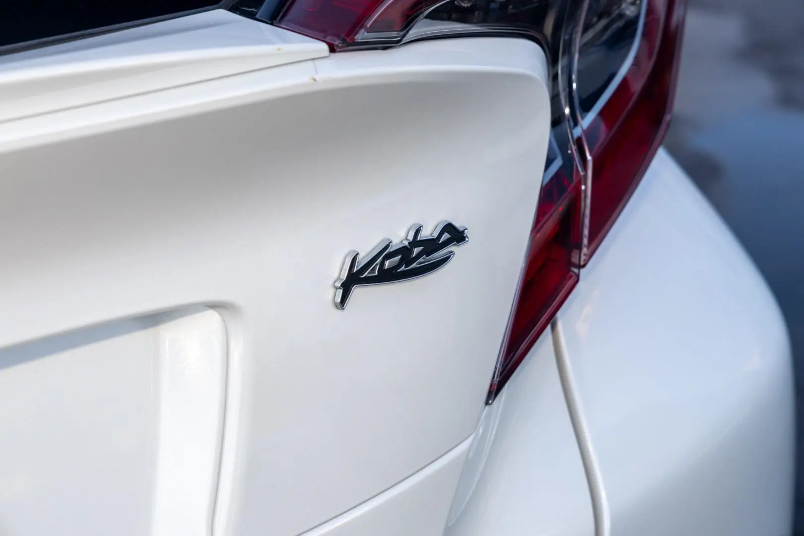 2019 Toyota C-HR Gallery Image 21