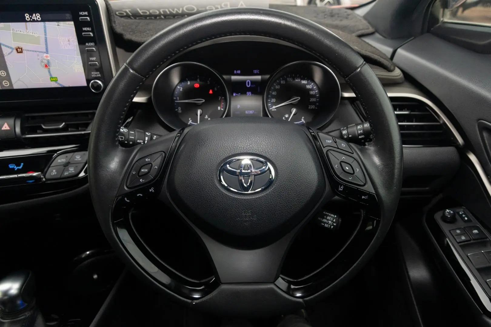 2020 Toyota C-HR Gallery Image 10