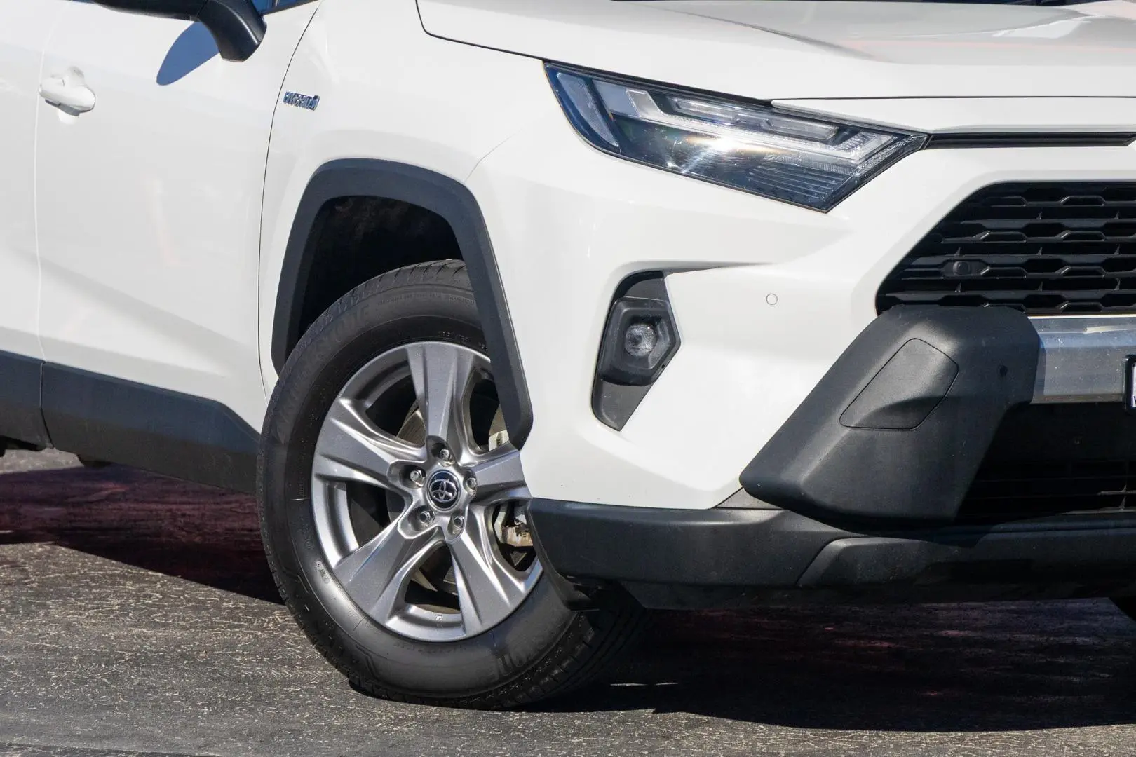 2022 Toyota RAV4 Gallery Image 6