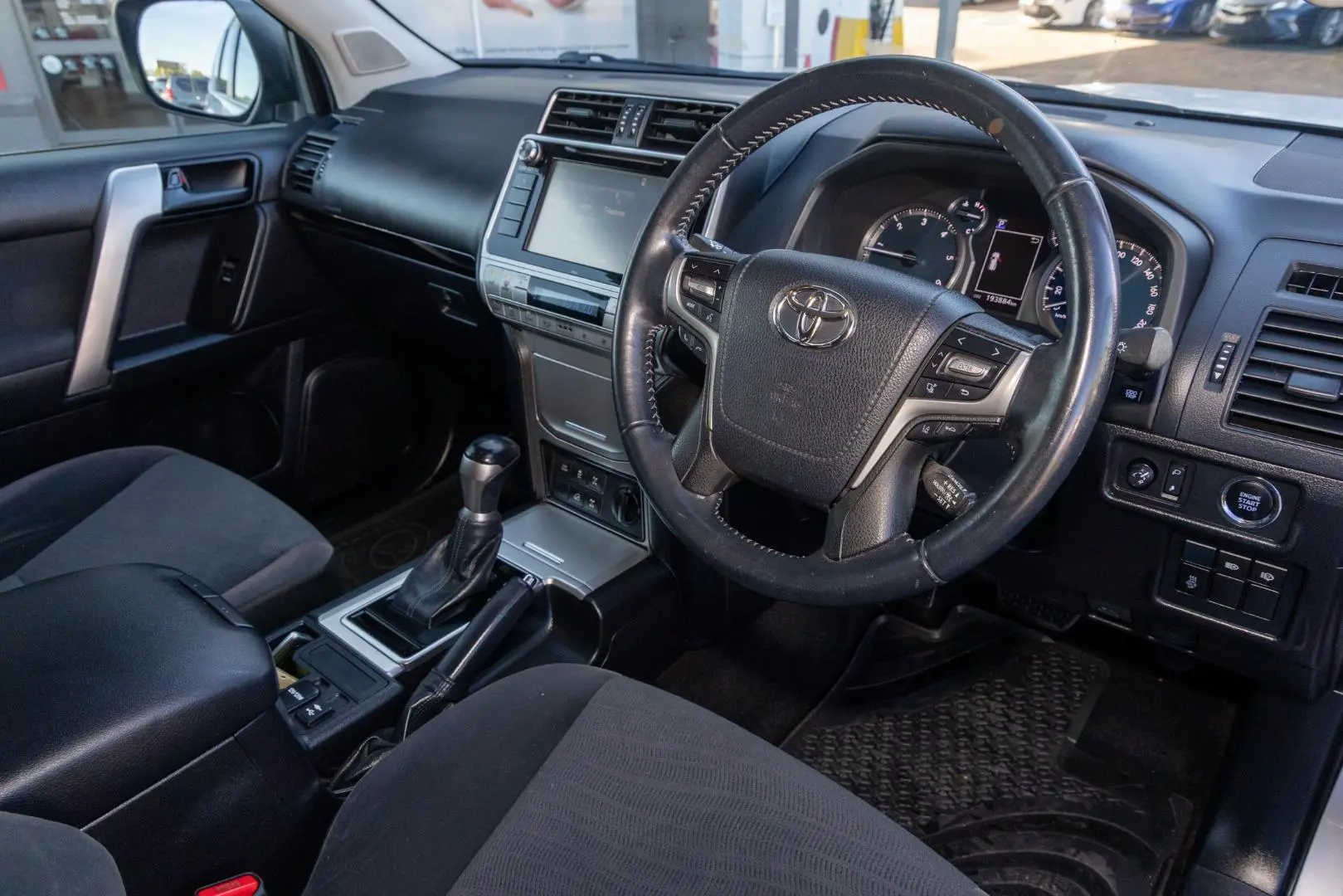 2018 Toyota Landcruiser Prado Gallery Image 7