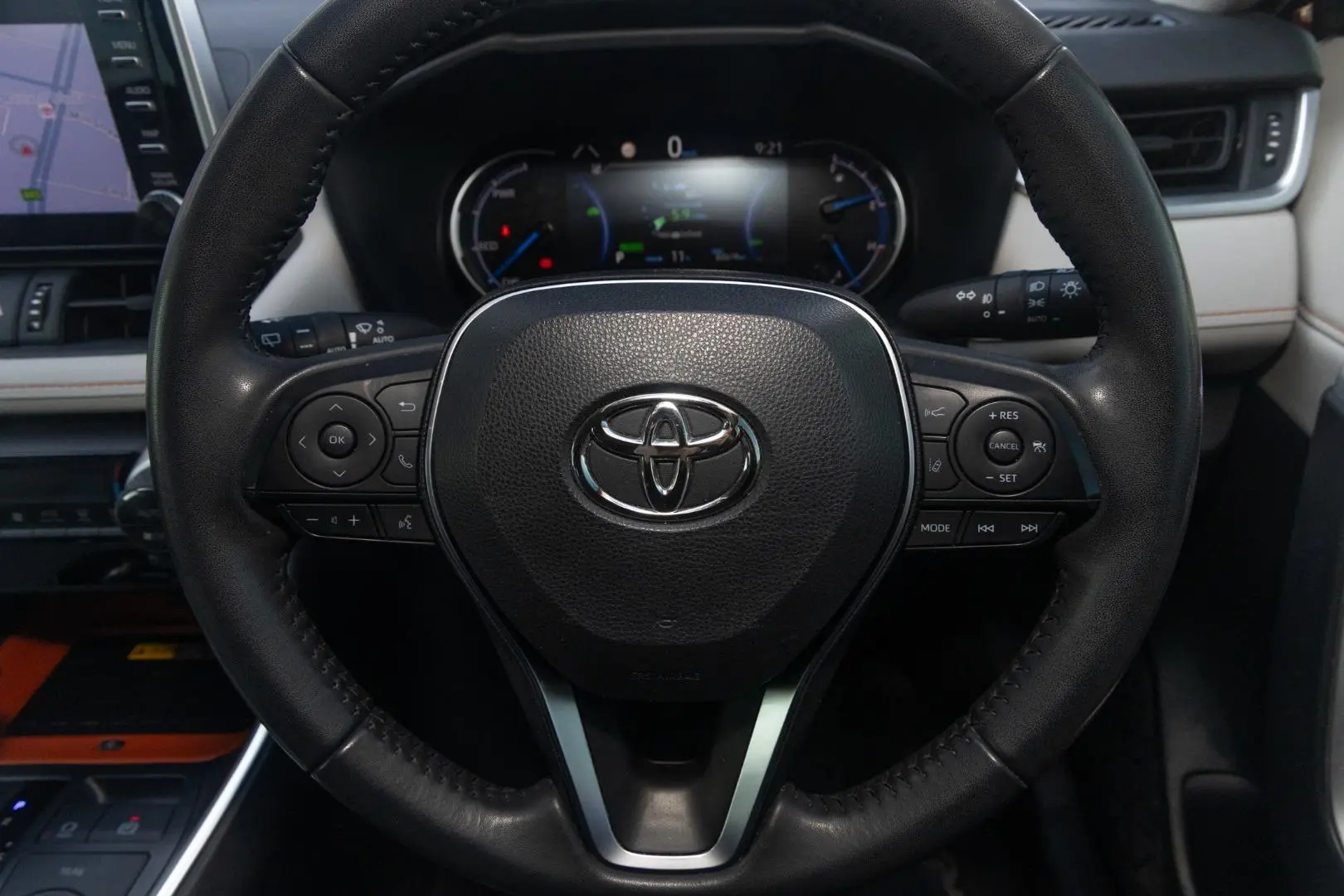 2022 Toyota RAV4 Gallery Image 10