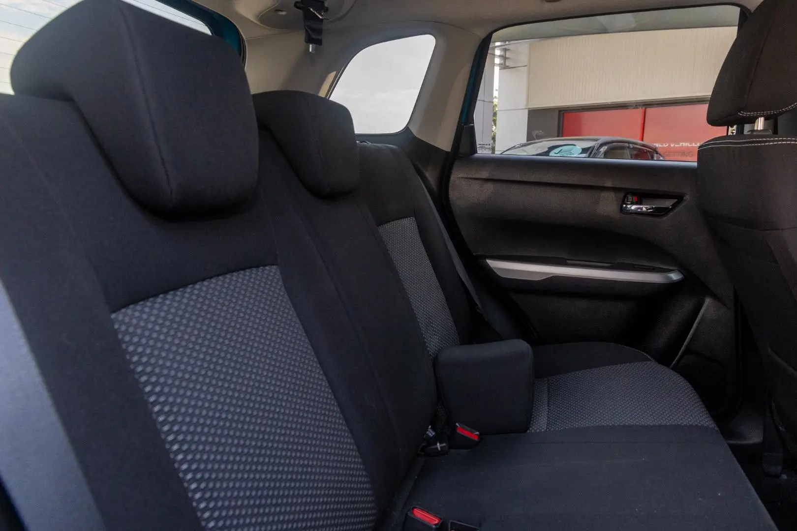 2016 Suzuki Vitara Gallery Image 9