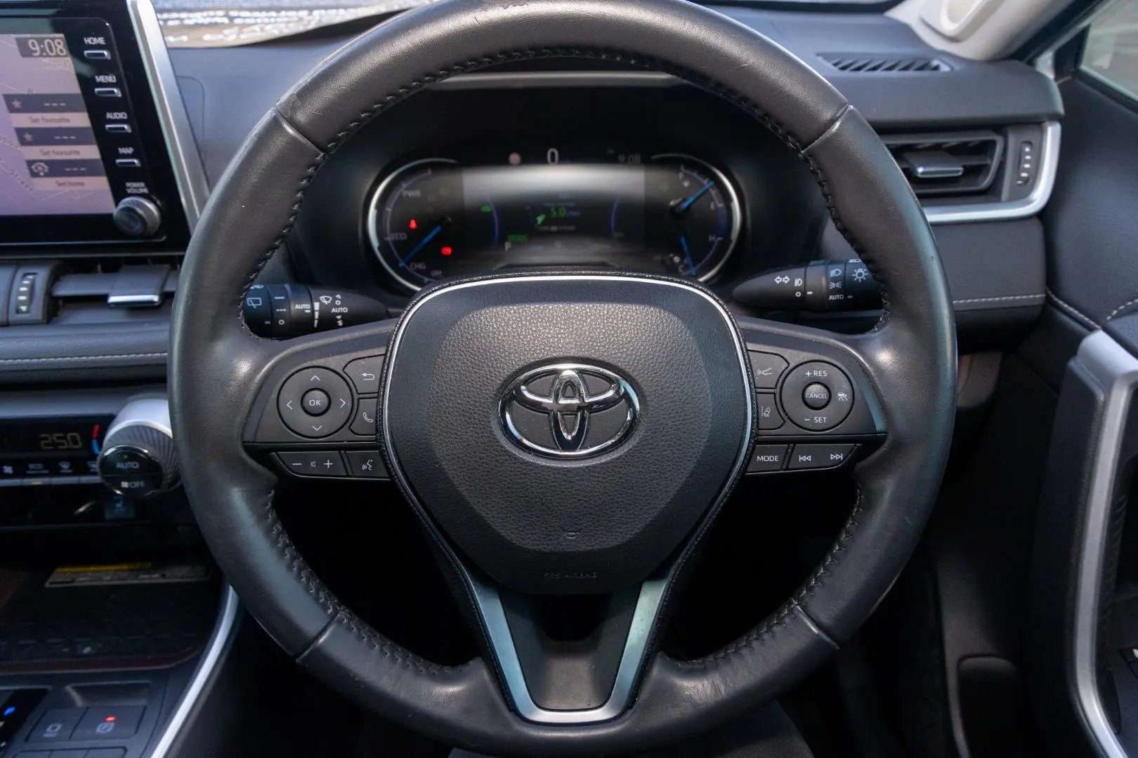 2020 Toyota RAV4 Gallery Image 10