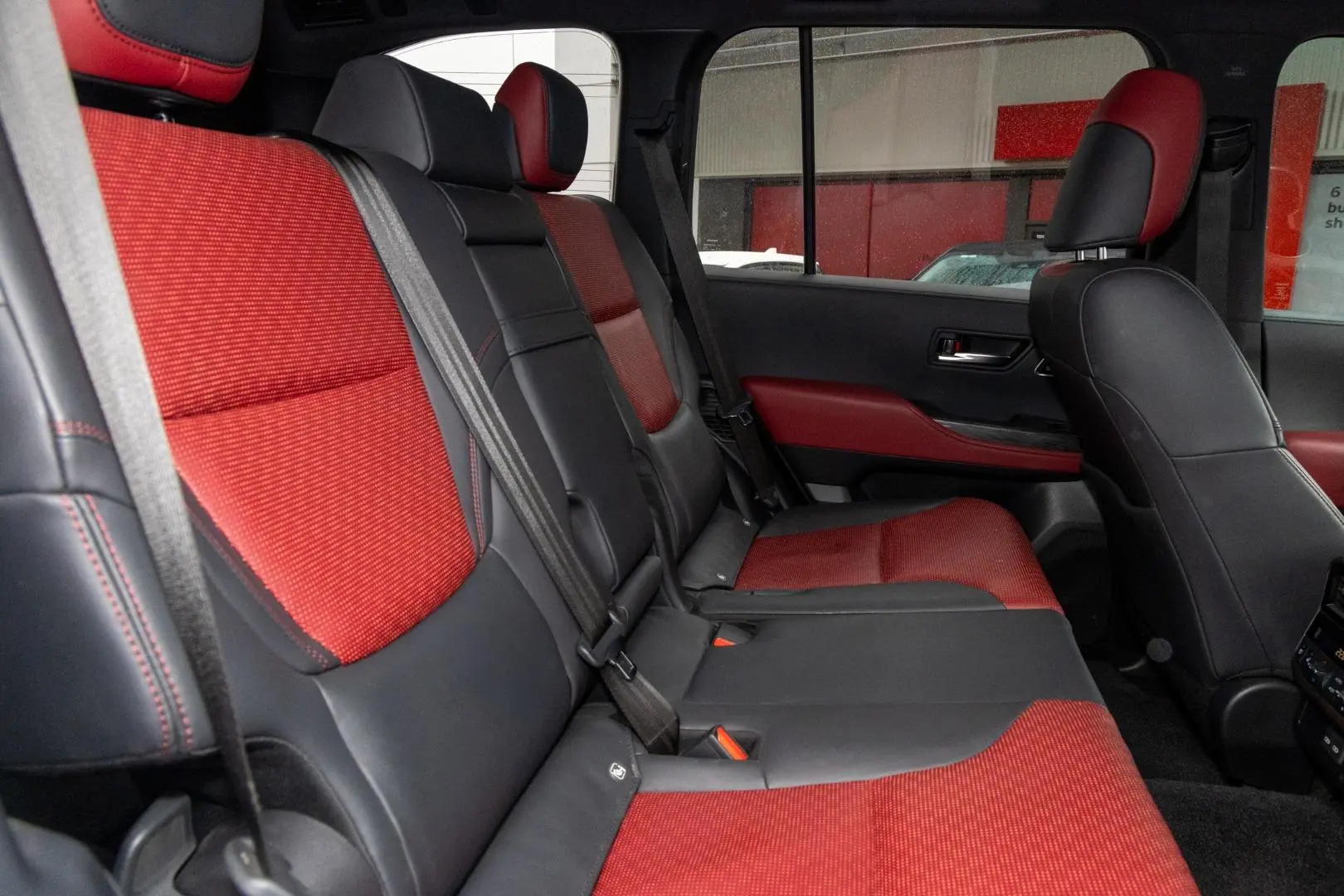 2022 Toyota Landcruiser Gallery Image 9