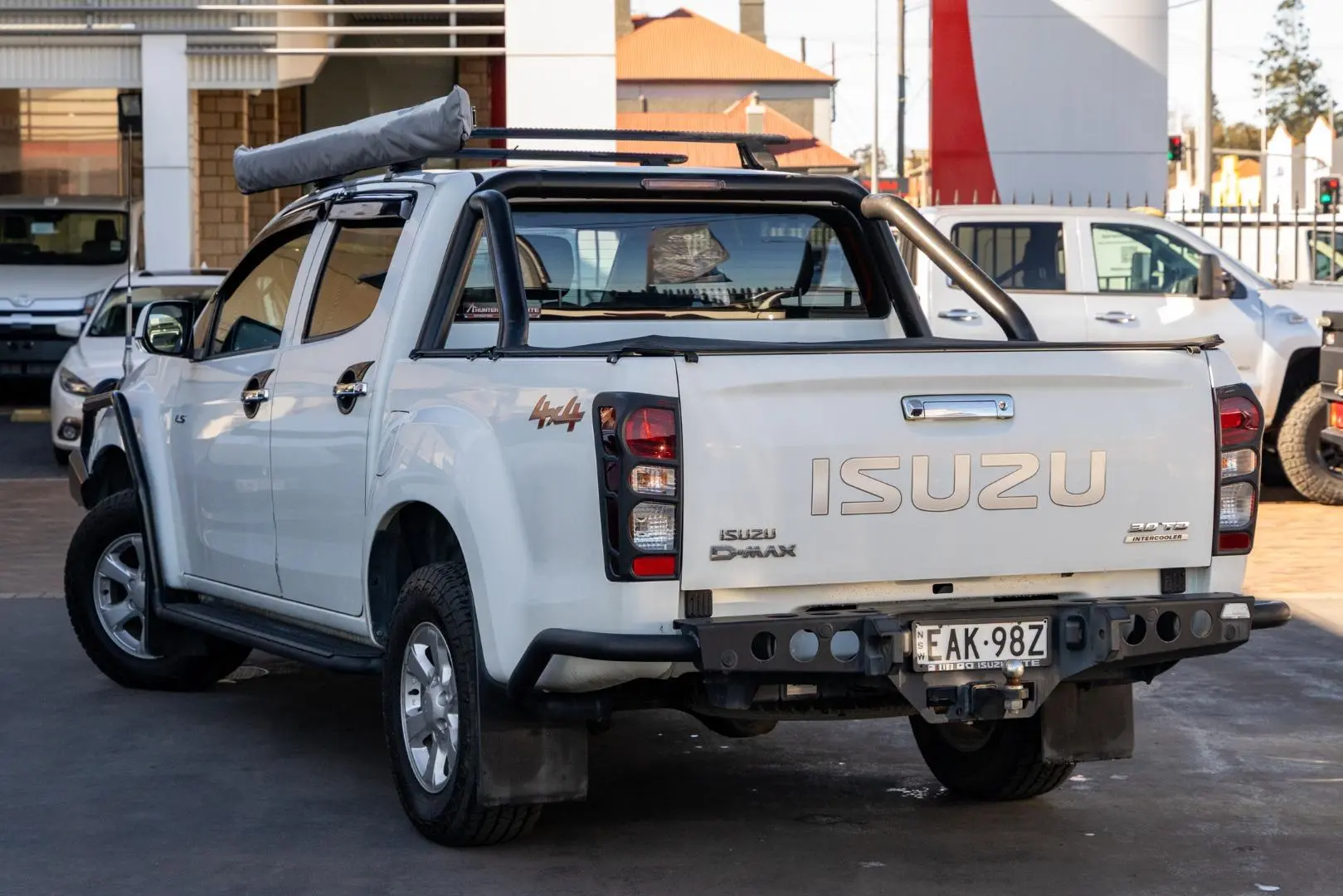 2018 Isuzu D-MAX Gallery Image 2