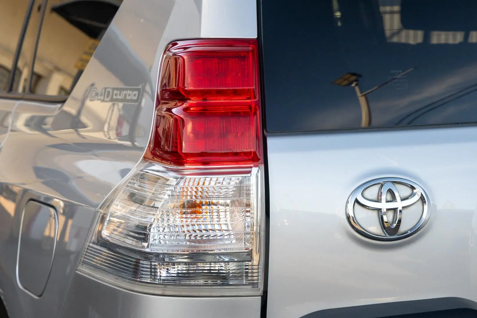 2013 Toyota Landcruiser Prado Gallery Image 20