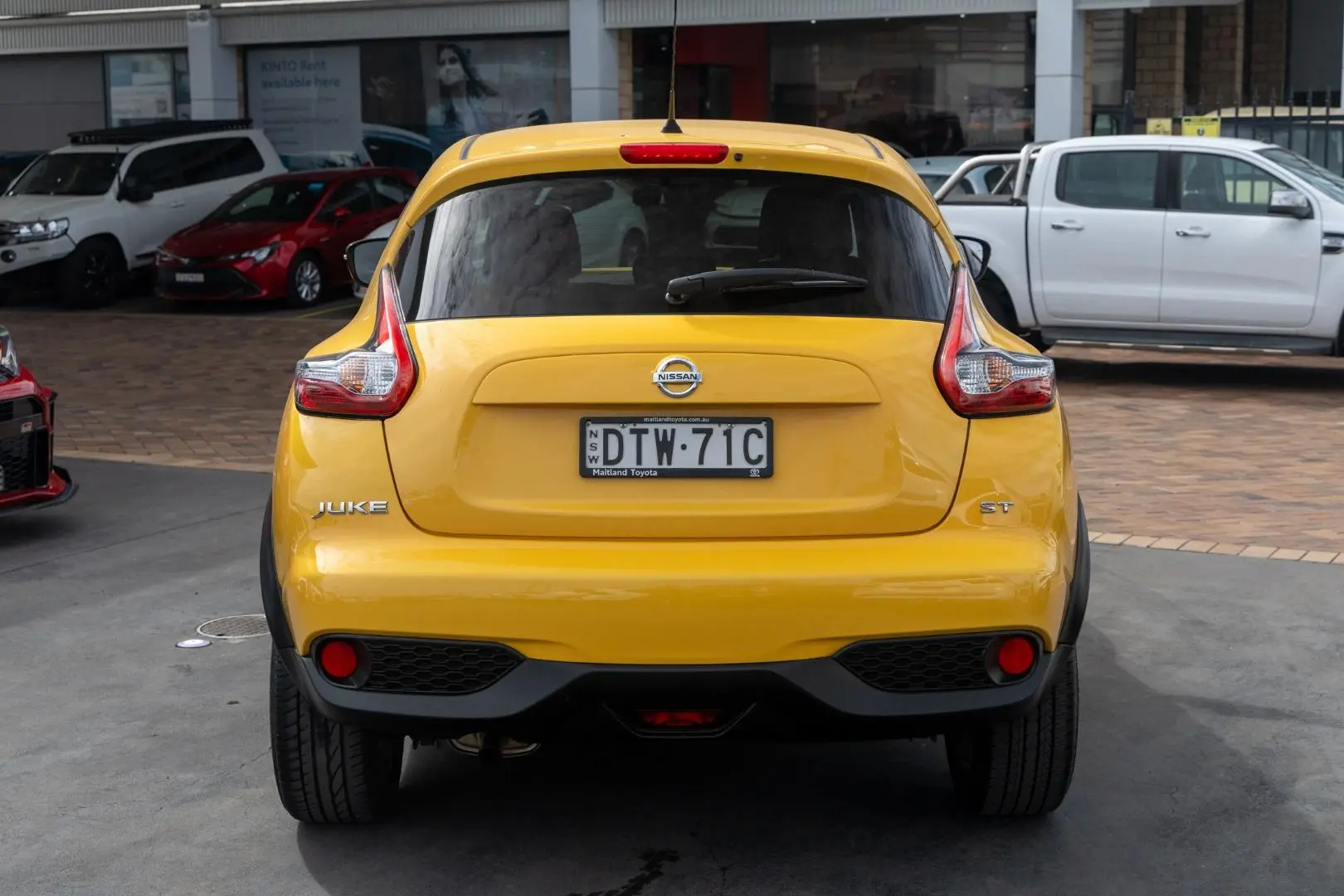 2018 Nissan JUKE Gallery Image 5