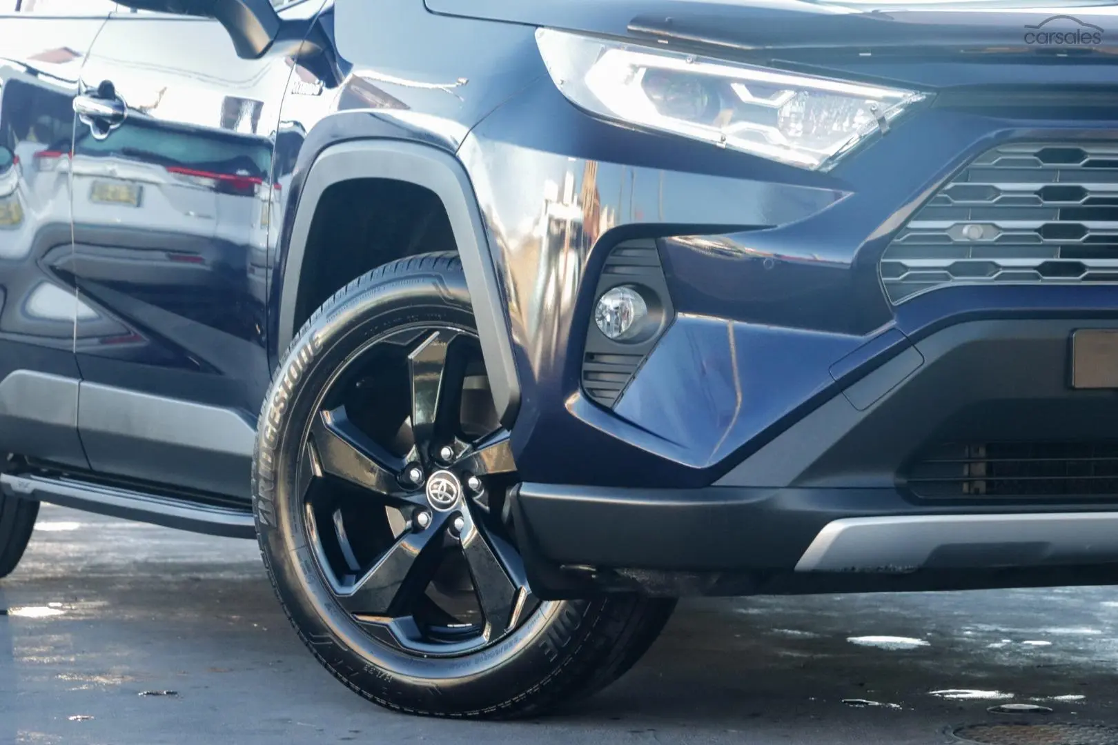 2019 Toyota RAV4 Image 6