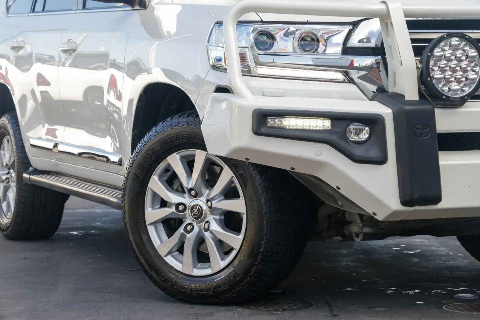 2020 Toyota Landcruiser Image 6