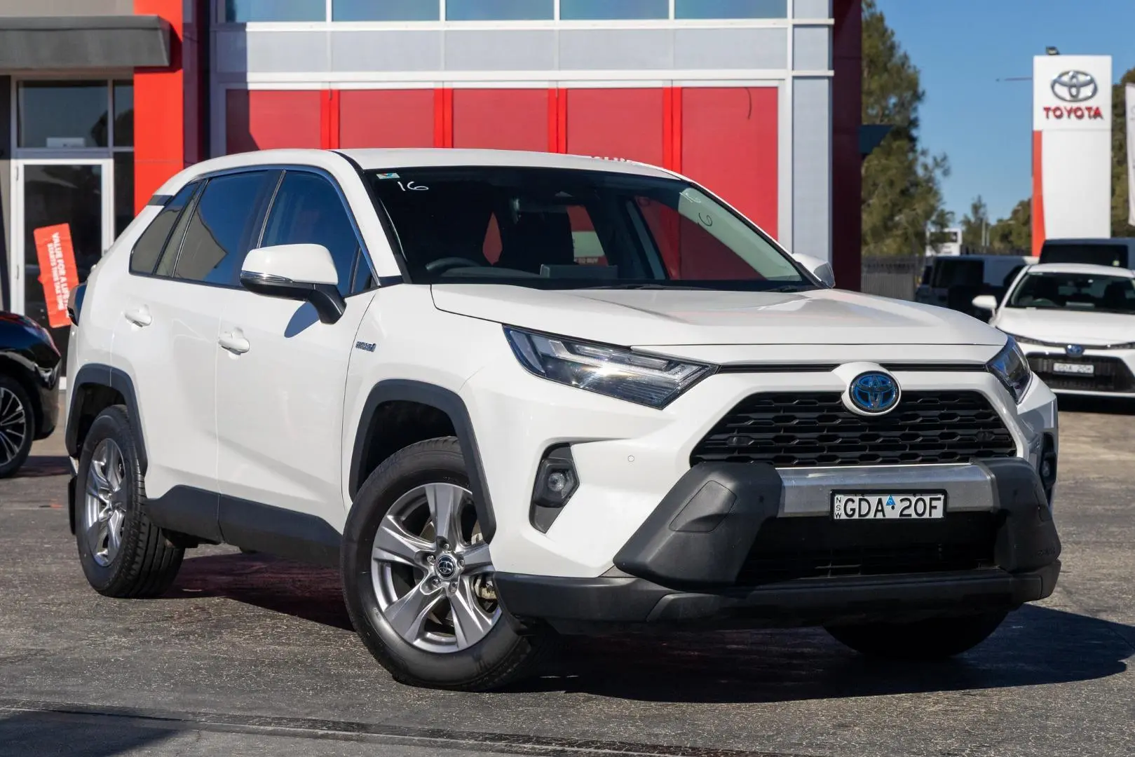 2022 Toyota RAV4 Gallery Image 1