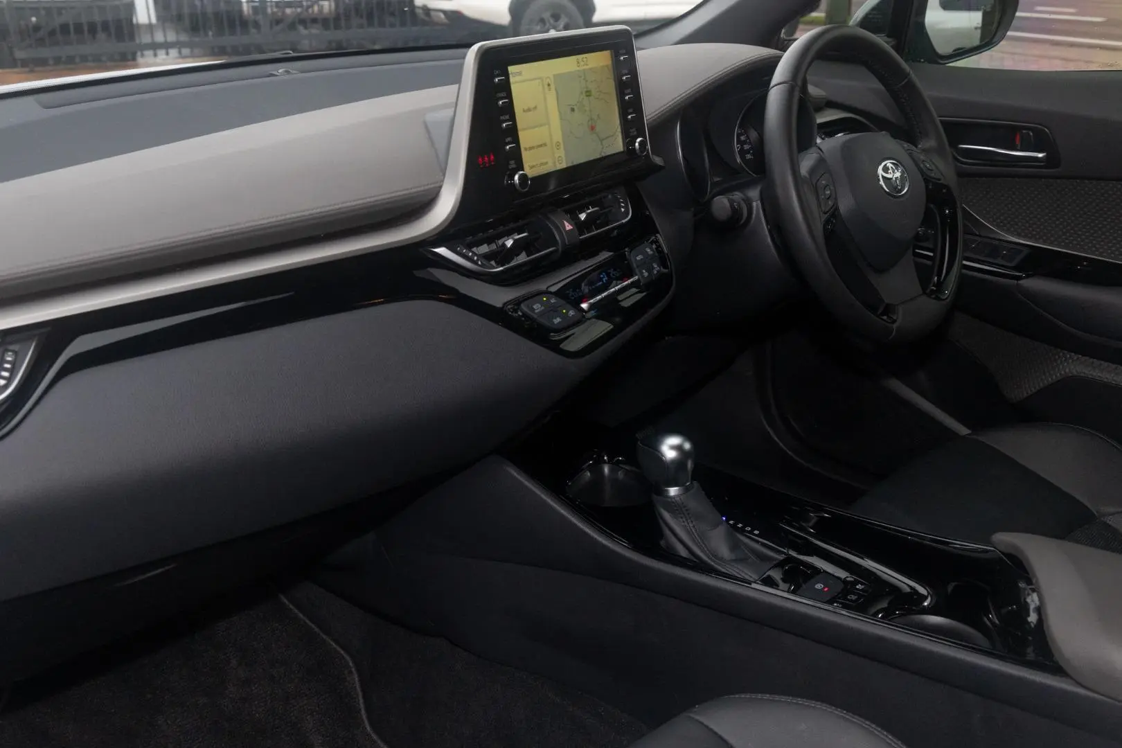 2023 Toyota C-HR Gallery Image 8