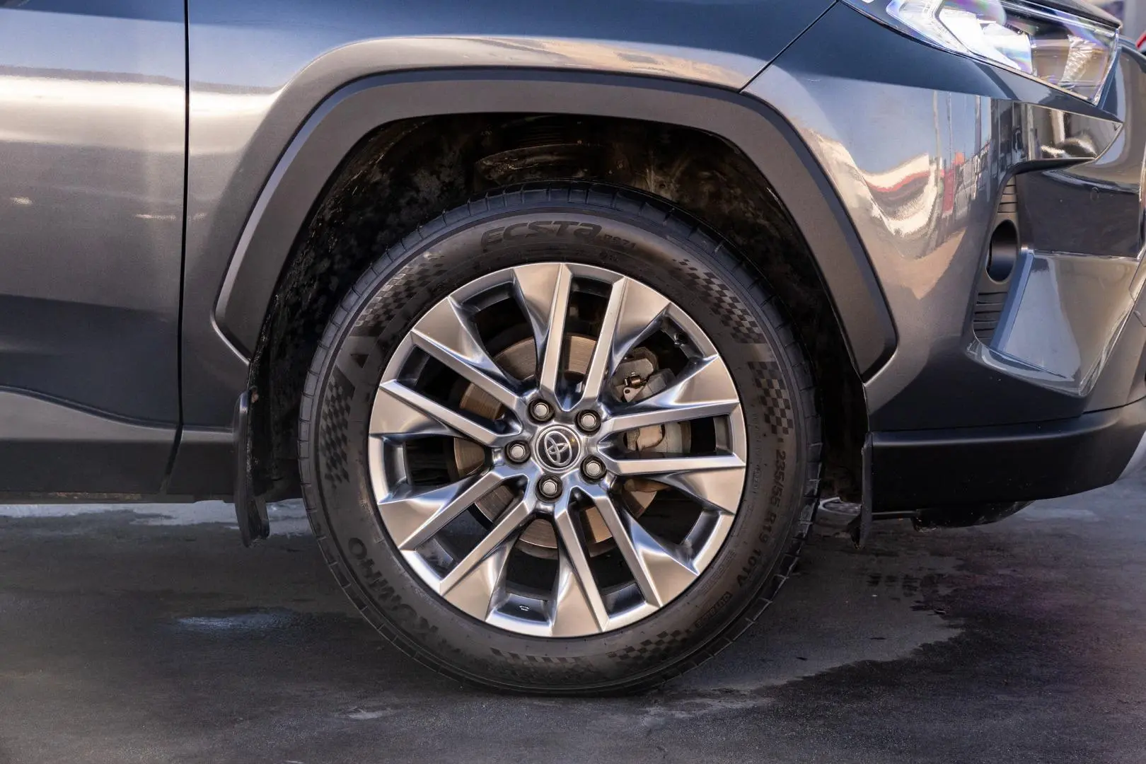 2020 Toyota RAV4 Gallery Image 22