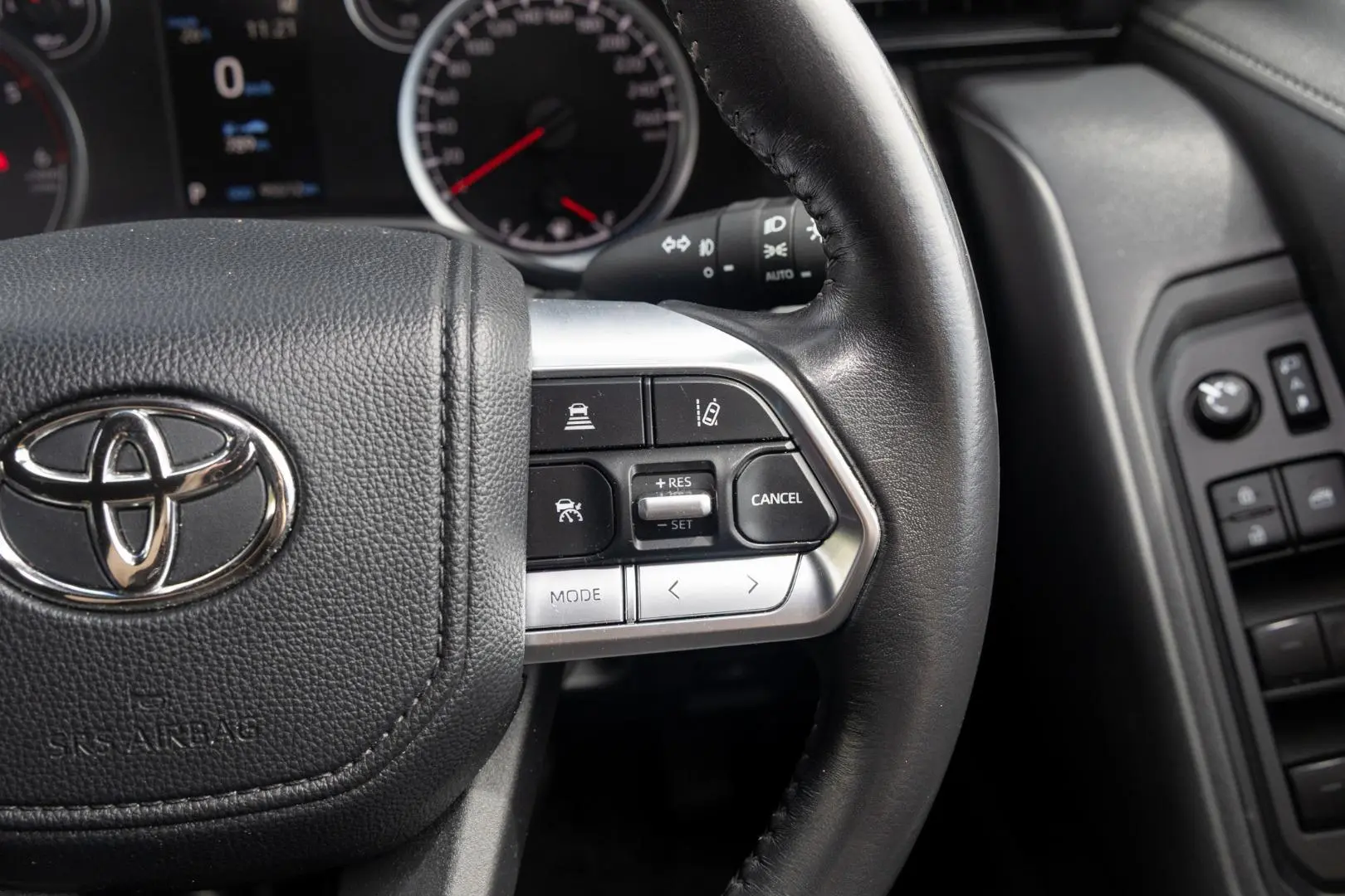 2022 Toyota Landcruiser Gallery Image 12