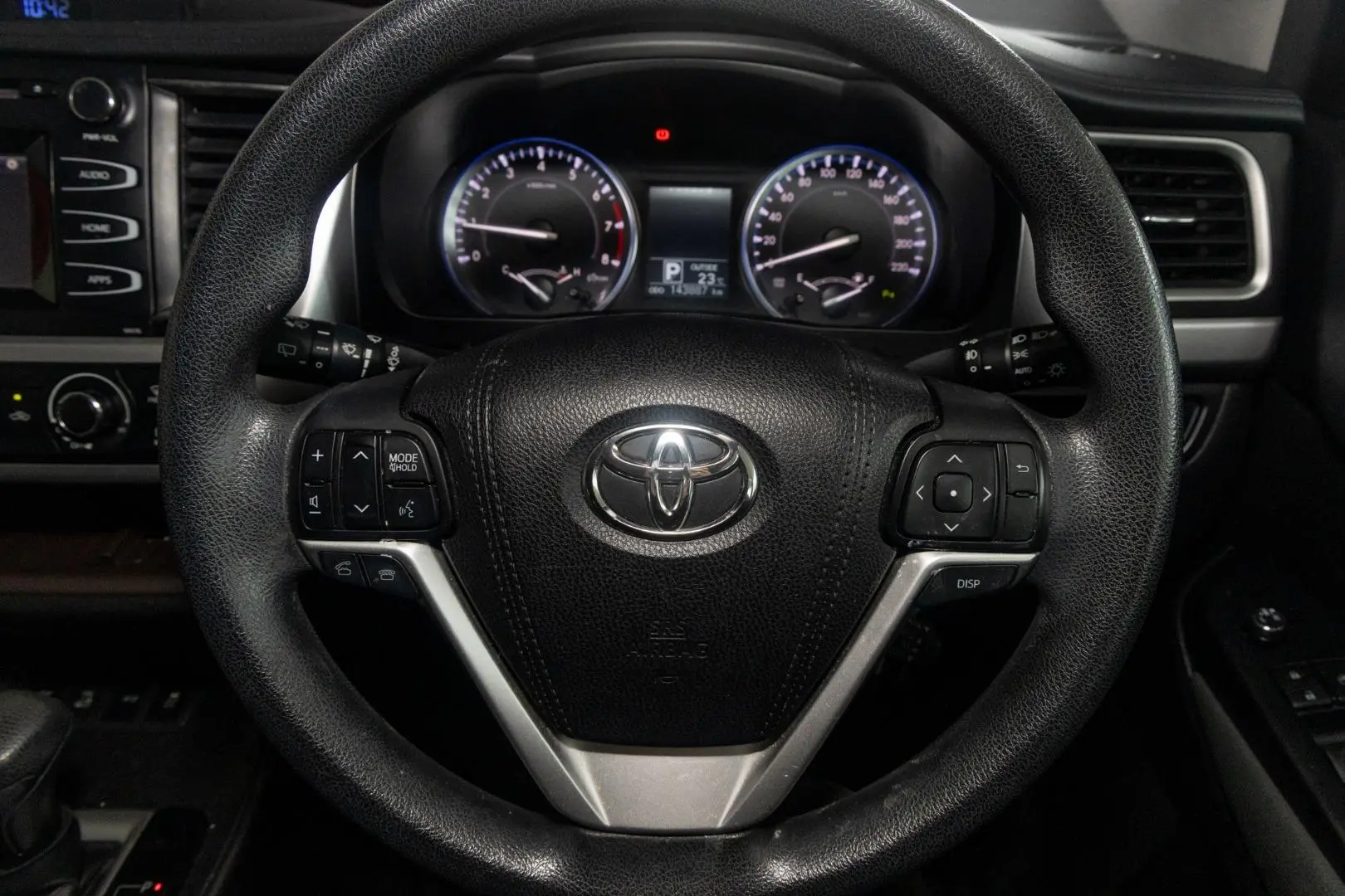 2016 Toyota Kluger Gallery Image 10