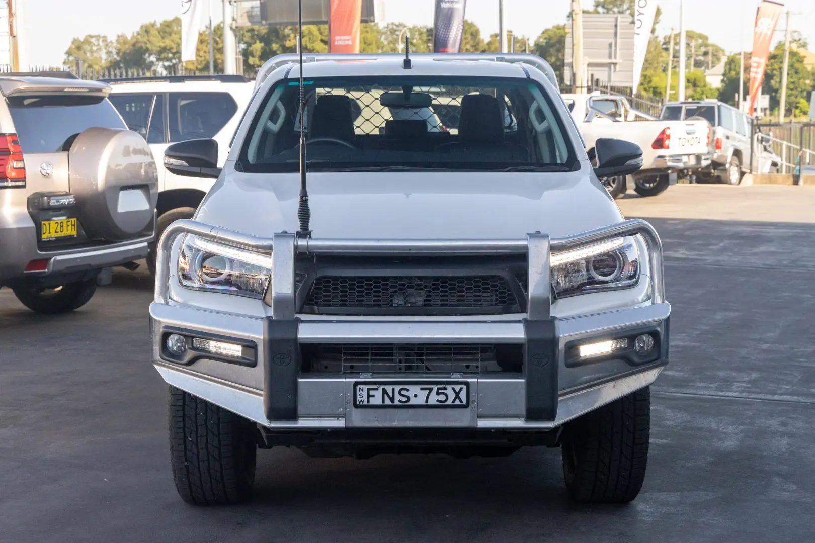 2017 Toyota Hilux Gallery Image 4