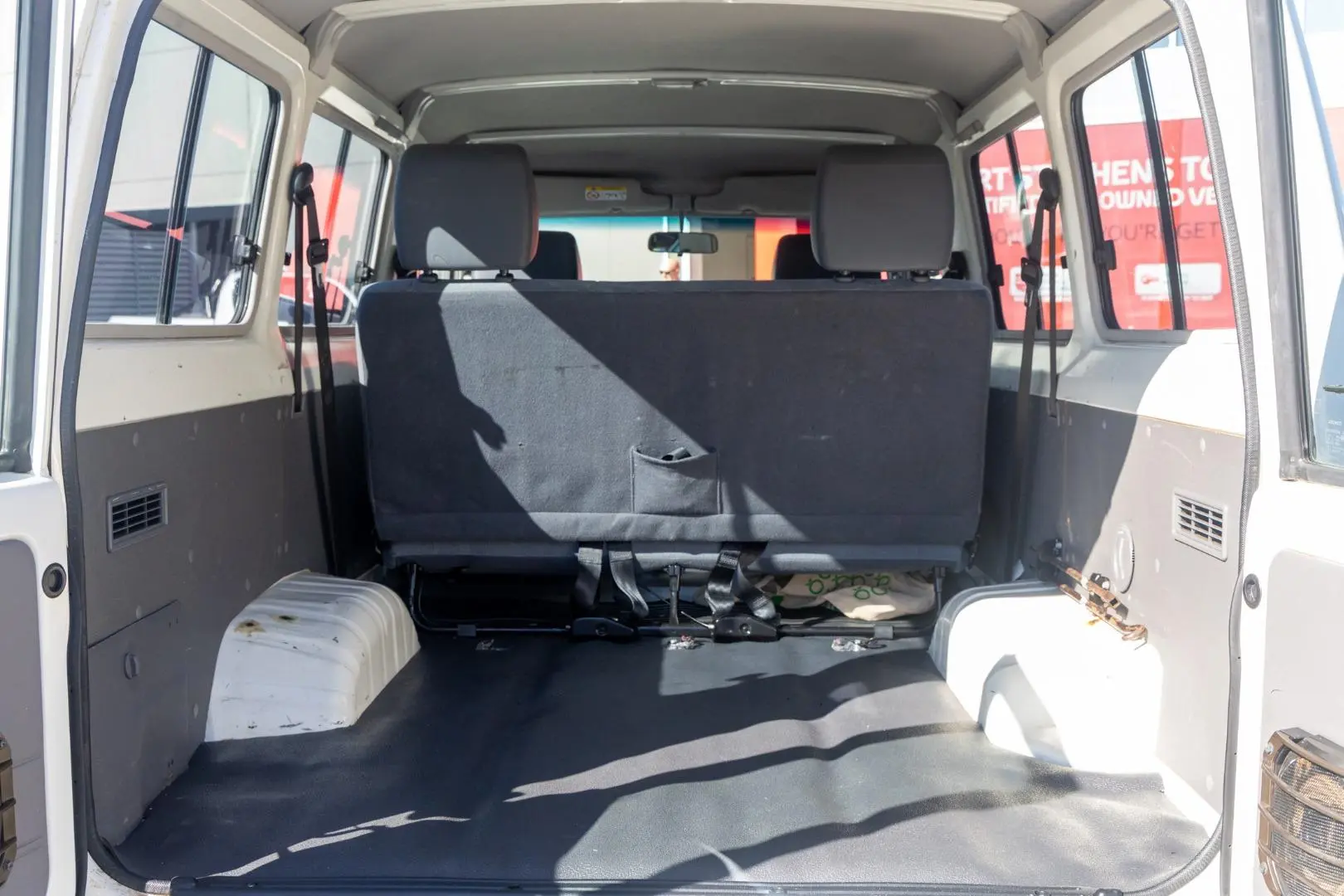 2018 Toyota Landcruiser Gallery Image 17