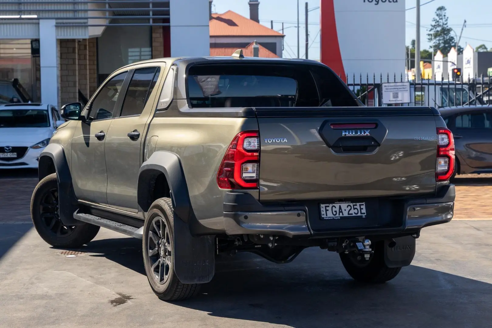 2024 Toyota Hilux Gallery Image 2
