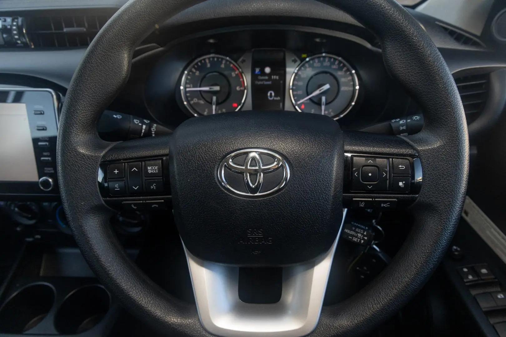 2020 Toyota Hilux Gallery Image 10