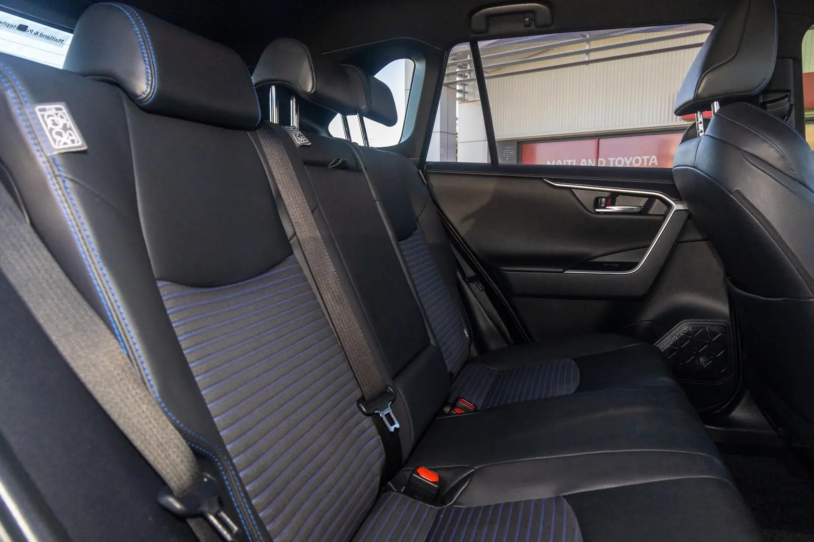2022 Toyota RAV4 Gallery Image 9