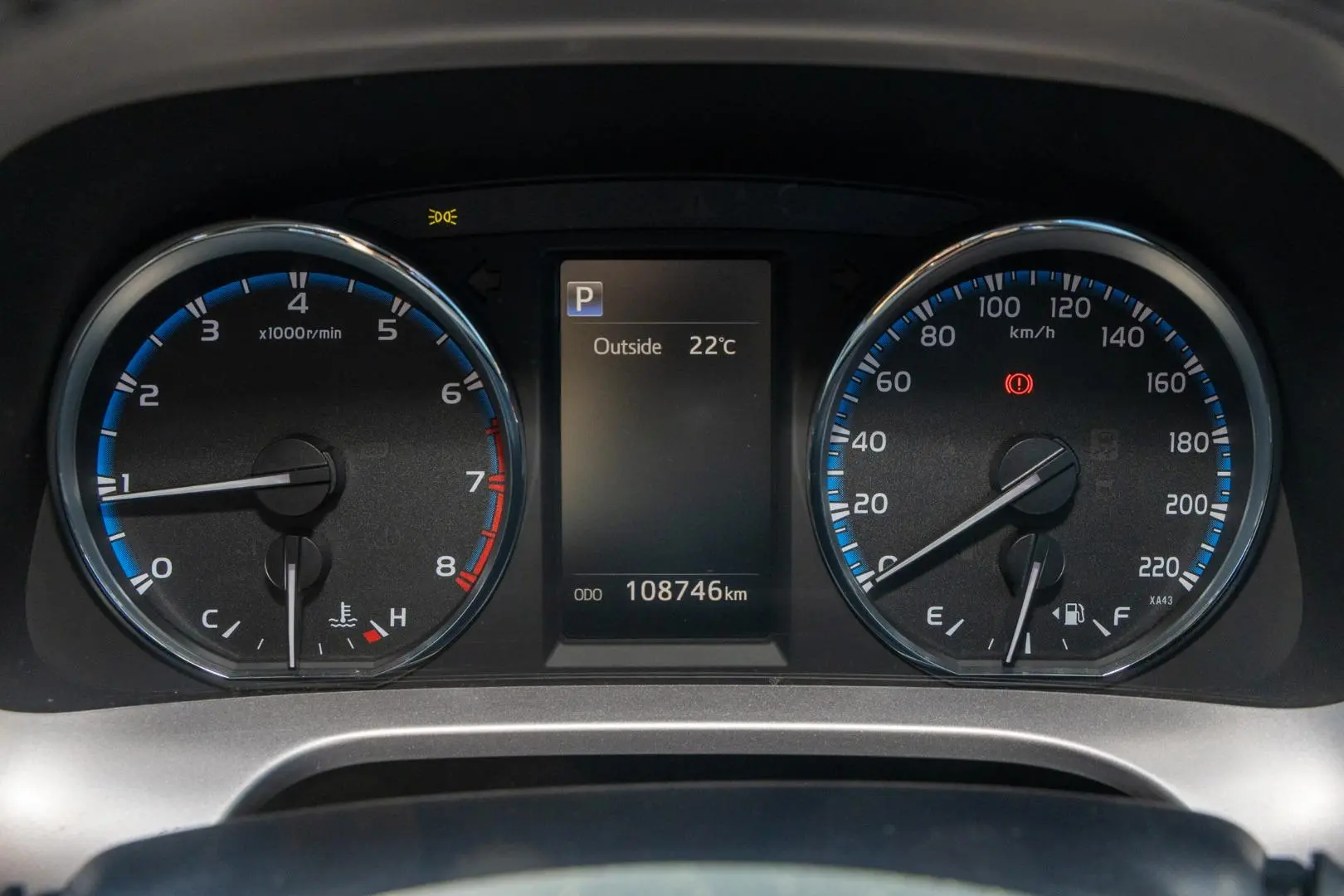 2016 Toyota RAV4 Gallery Image 13