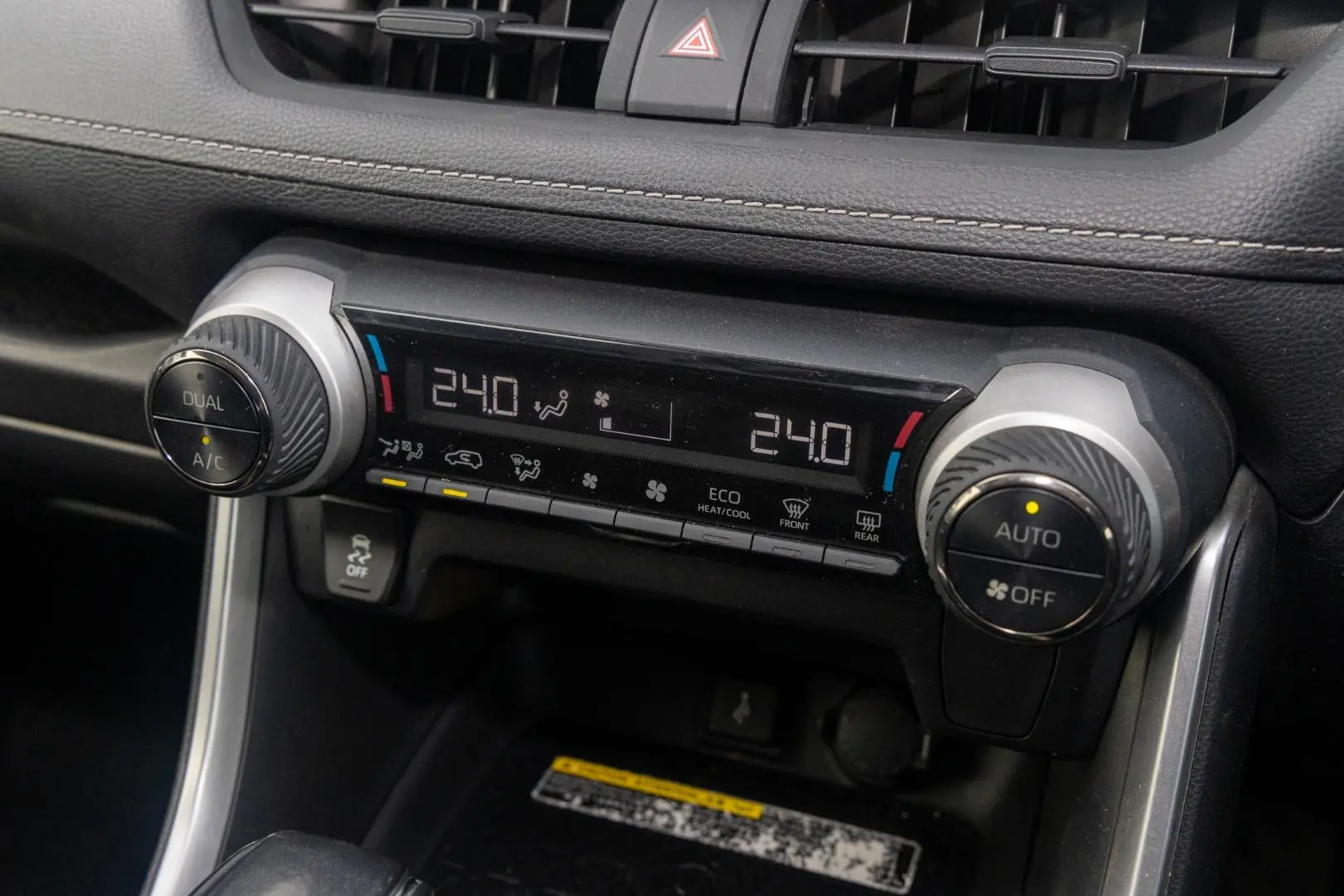 2020 Toyota RAV4 Gallery Image 16