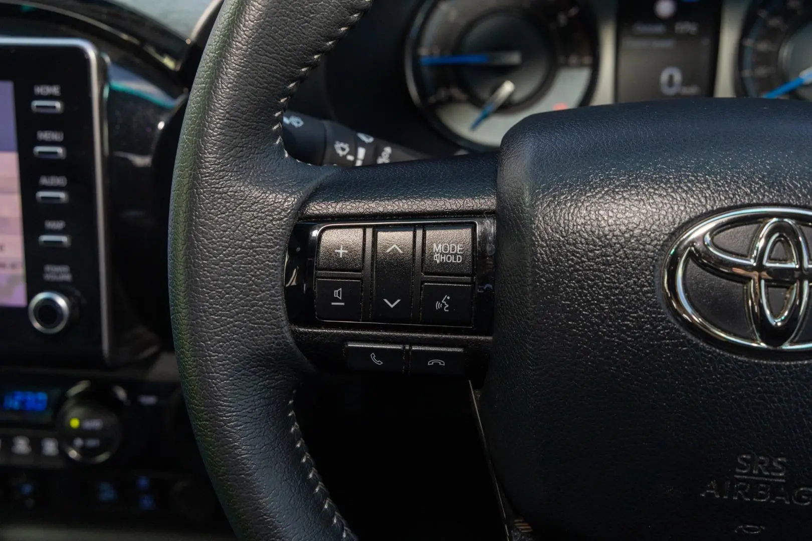 2024 Toyota Hilux Gallery Image 11