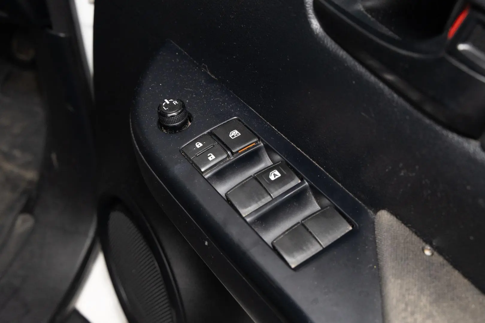 2018 Toyota Hilux Gallery Image 18