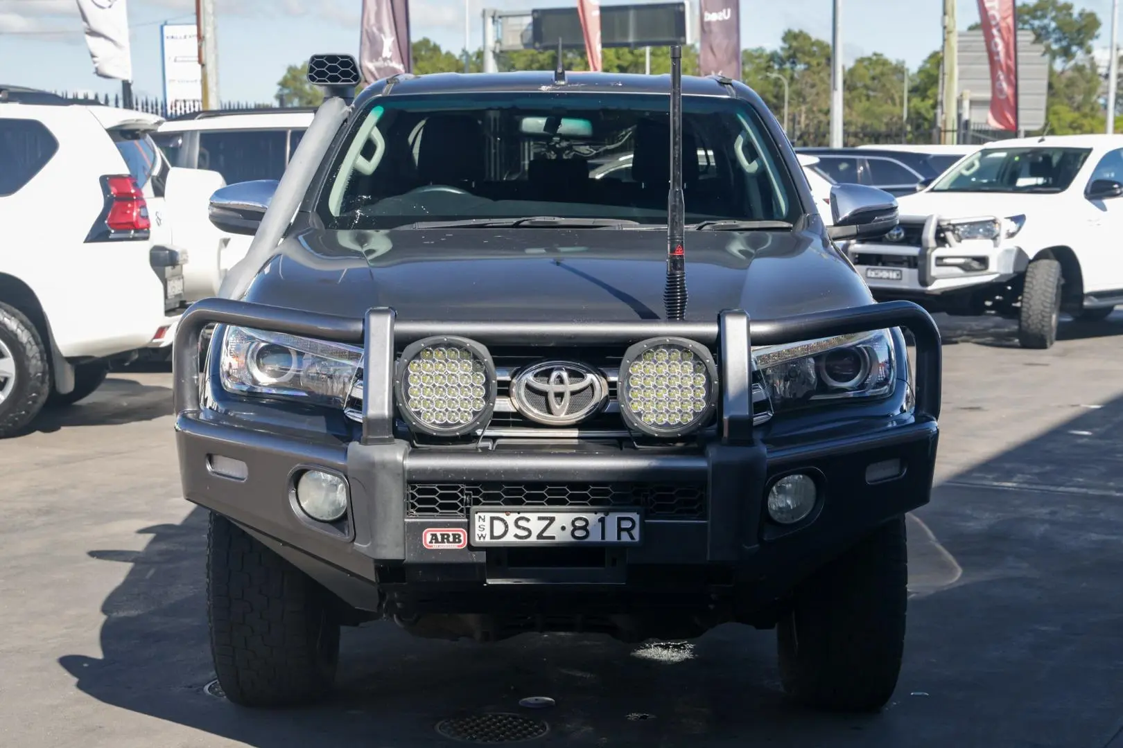 2017 Toyota Hilux Gallery Image 4