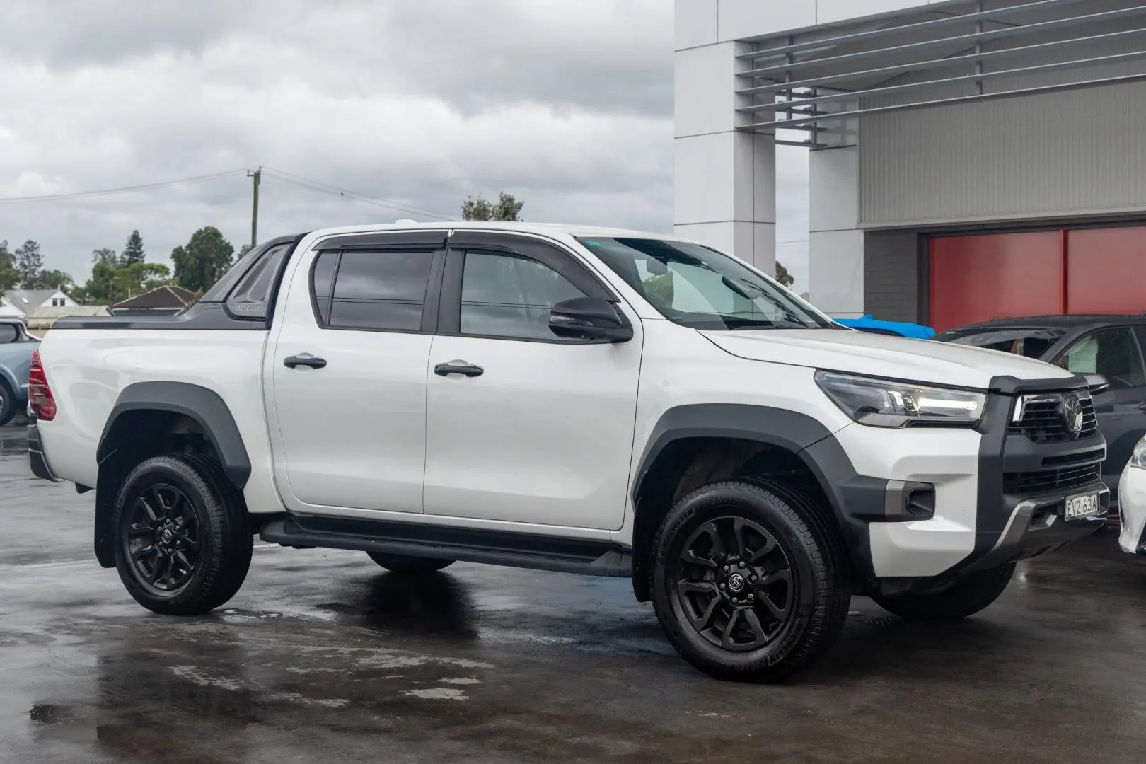 2022 Toyota Hilux Gallery Image 2