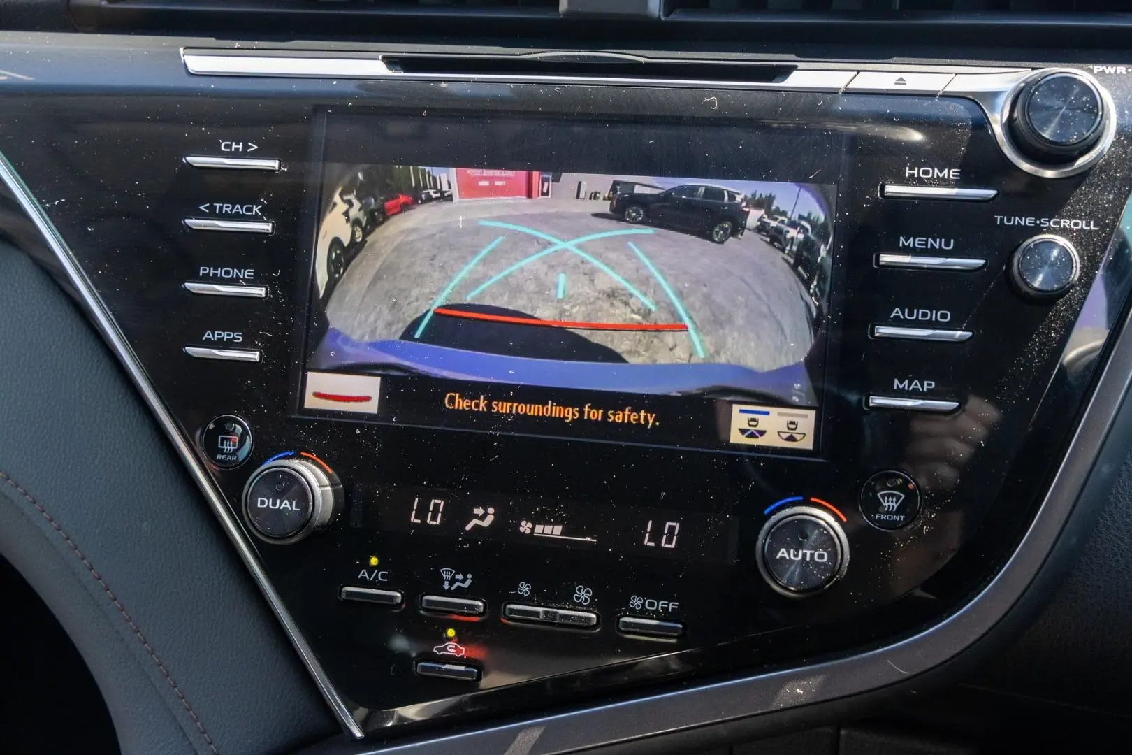 2018 Toyota Camry Gallery Image 15