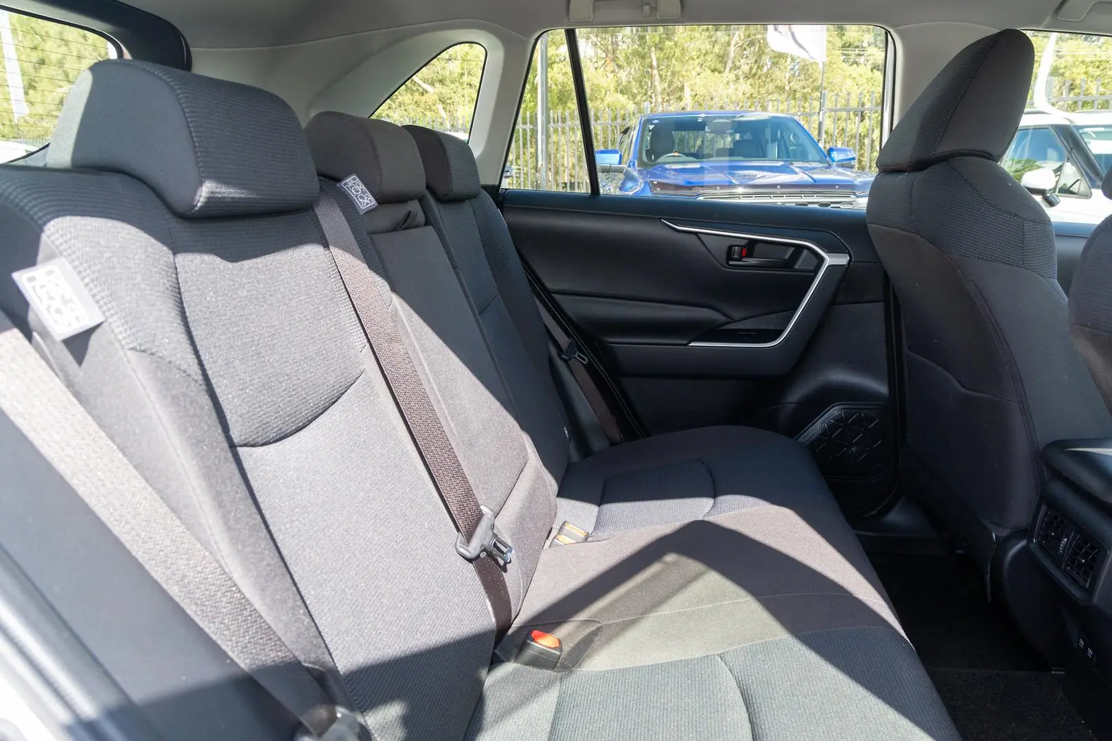 2021 Toyota RAV4 Gallery Image 9