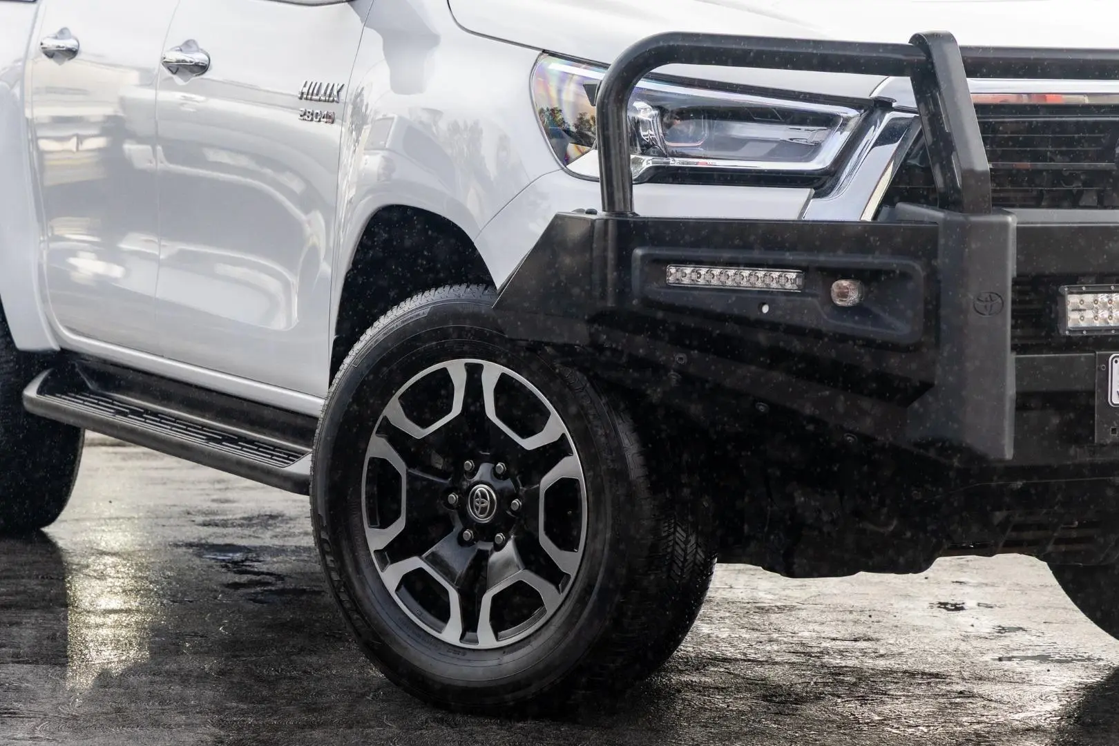 2022 Toyota Hilux Gallery Image 6