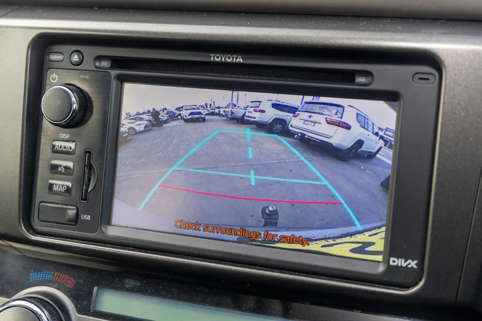 2013 Toyota RAV4 Gallery Image 15